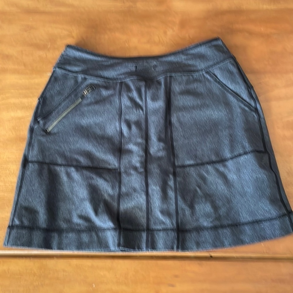 TITLE Nine Skort Size XS